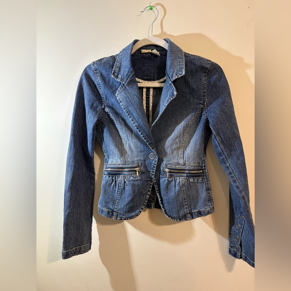 Union Bay denim jacket blazer Women’s‎ small notched lapel button front closure